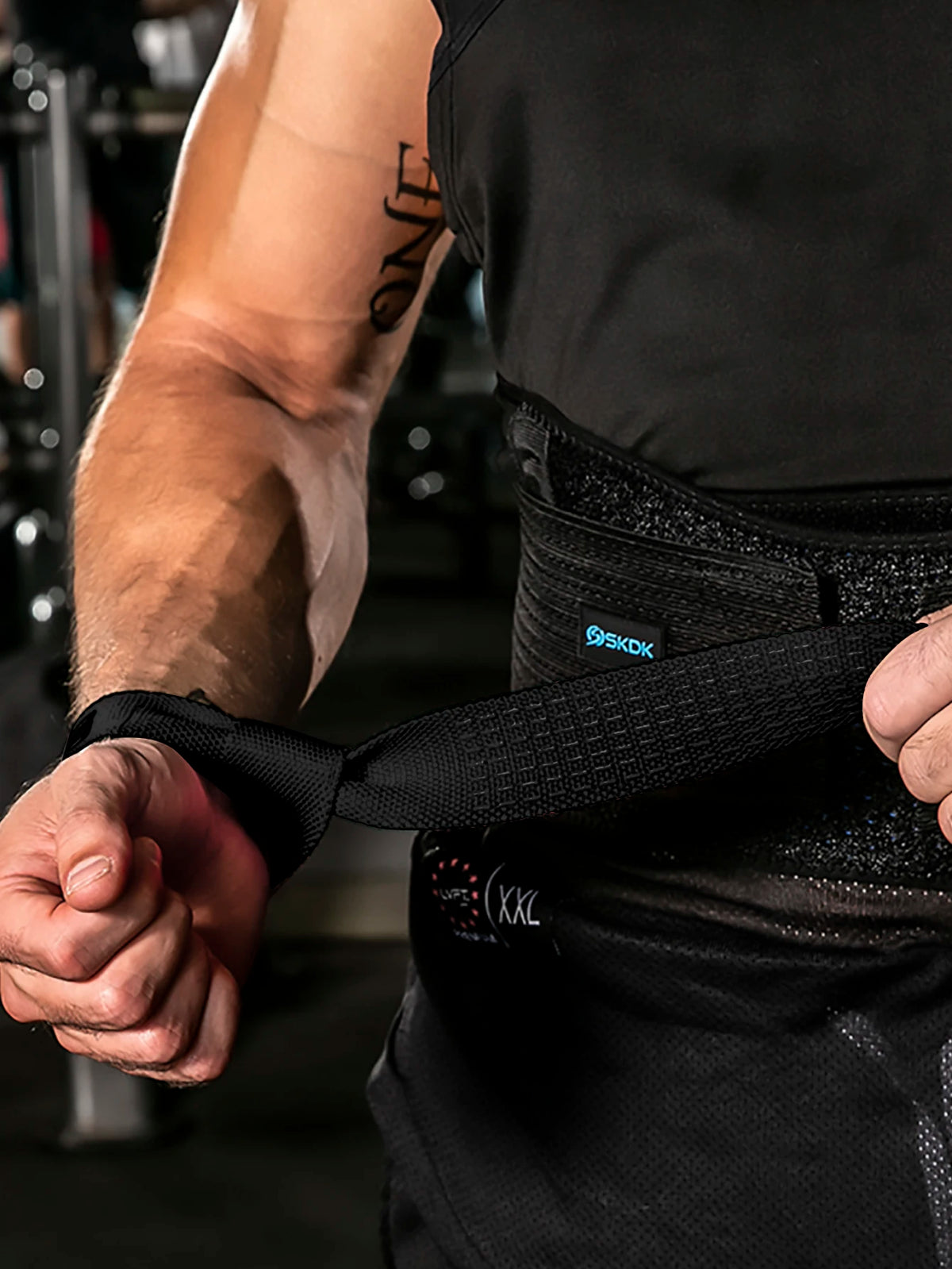 Adjustable Wrist Wraps for Weightlifting (Pair)